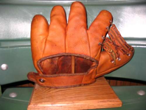 Joe Beggs MacGregor Goldsmith G18 Back